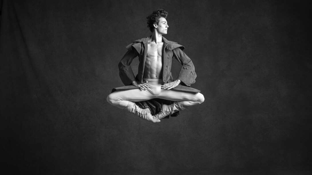 Hugo Marchand (Opéra de Paris) in Duets and
Solos, Beatrice Rana e Mario Brunello al Festival Internazionale del
Balletto e della Musica di Nervi e a Ravenna Festival © James Bort