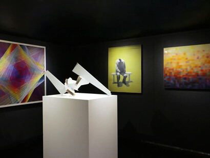Various artists, Heatwave, exhibition view. Courtesy of 10 Chancery Lane Gallery