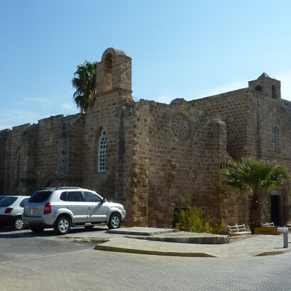 O Templo de Jerusalém, construído sobre o que restou do Templo de Salomão, se tornou a base da Ordem dos Templários, que rapidamente se destacou em poder político, bélico e econômico