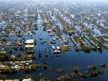 La marea alta inunda una zona urbana en Florida