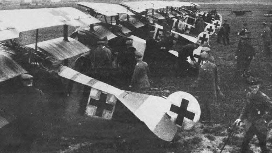 Schieramento di triplani Fokker tedeschi durante la Prima guerra mondiale