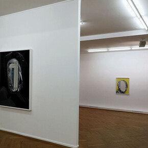 Are you talking to me? Courtesy of Bernhard Knaus Fine Art