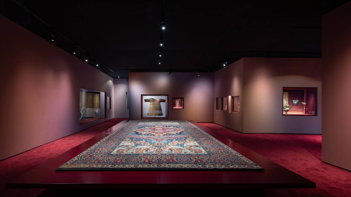 Glanzstücke, exhibition view. Courtesy of MAK