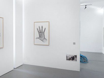 Simon Pfeffel, Exhibition view. Courtesy of galerie burster