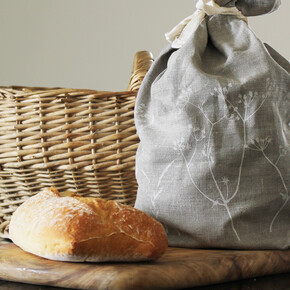 Helen Round, linen bread bag