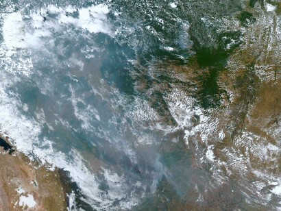 El humo cubre toda la Amazonia (foto de la NASA de mediados del presente mes de agosto)