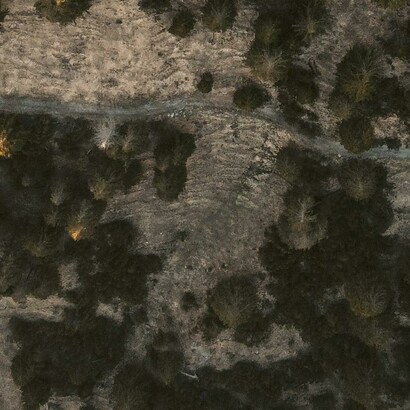 L’integrazione tra dati satellitari, testimonianze locali e sistemi GIS migliora l’accuratezza delle ricerche, riducendo i rischi per gli operatori sul campo