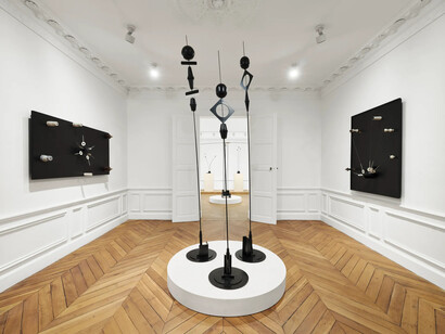 Takis, The void, exhibition view. Courtesy of White Cube