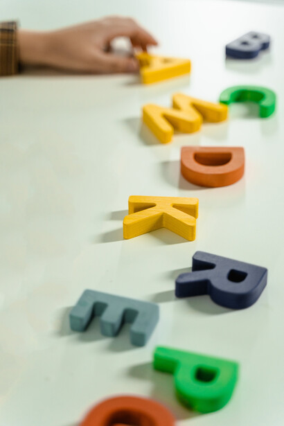 A consciência letrada é a capacidade de compreender o propósito da linguagem escrita e de usar as letras e os números de forma significativa