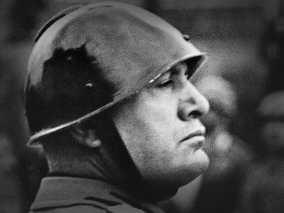 Un gruppo di contadini che vogliono pensare con la loro testa e che nel mezzo delle leggi razziali decidono di convertirsi all’ebraismo, inconsapevoli di andare contro qualcuno o qualcosa