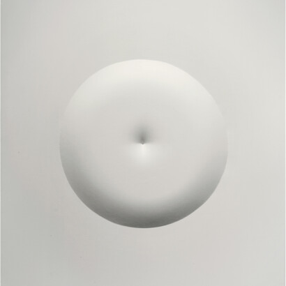 Agostino Bonalumi, Untitled, 1965, shaped canvas and vinyl tempera, 71 × 59,5 cm.
Photo Bruno Bani 
Courtesy Cortesi Gallery
