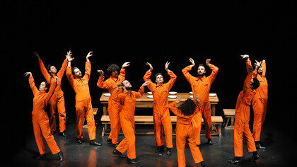 Euritmia. Gli attori allievi del Teatro Laboratorio della Toscana diretto da Federico Tiezzi, foto Gabriele Acerboni 