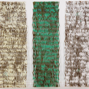 Daniel Dezeuze, Tsimtsum, 2014, 3 folded panels, painting on wood, 117 x 46 cm ( x in.), Courtesy Galerie Daniel Templon