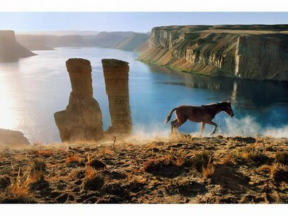 Copyright Steve McCurry/Huxley-Parlour Gallery