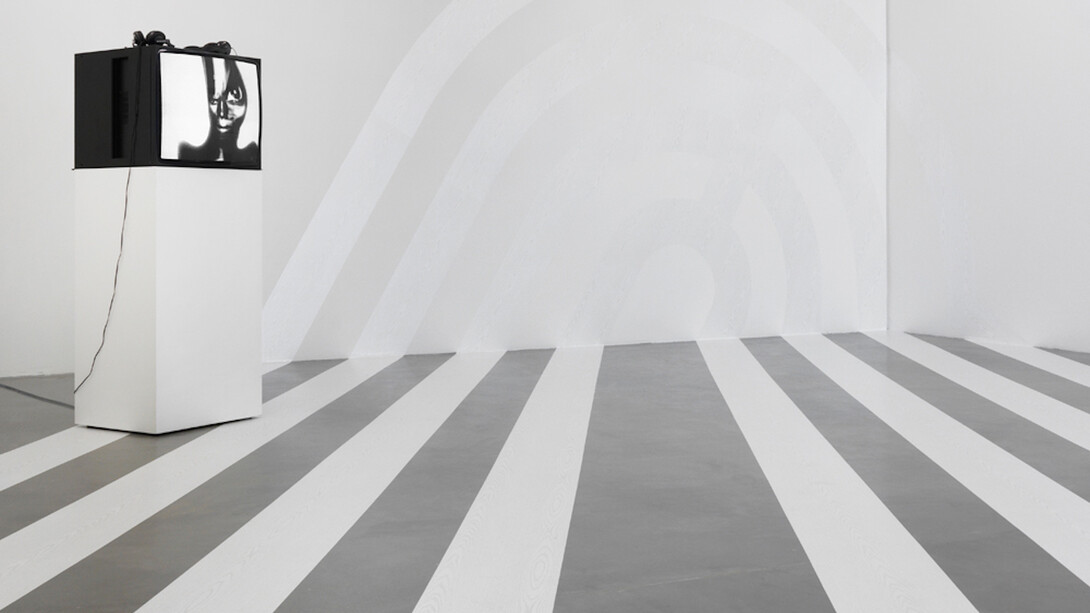 Exhibition view "Up and Down“, Photo: Jens Ziehe