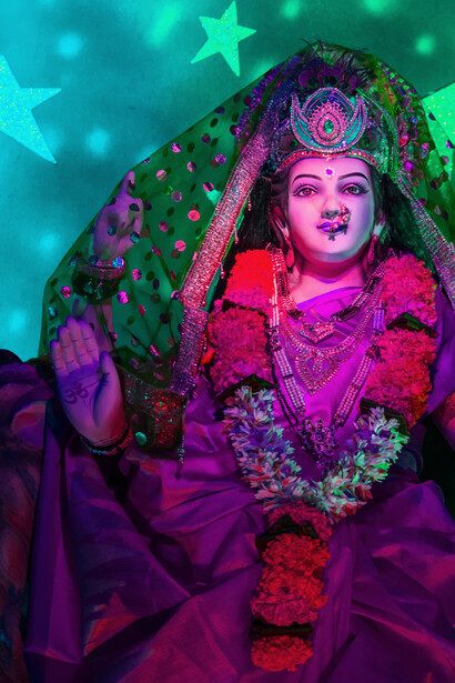 Quegli aspetti femminile e maschile che nell’Induismo vengono individuati in Shakti e Shiva hanno bisogno di mantenersi in armonia per sbocciare nell’evoluzione del cammino spirituale