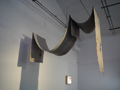 Magdalena Ciemierkiewicz, Dowry, exhibition view. Courtesy of Galeria Labirynt 