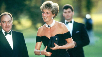 Diana de Gales en la gala benéfica anual de «Vanity Fair» el 29 de junio de 1994 en Londres, Reino Unido