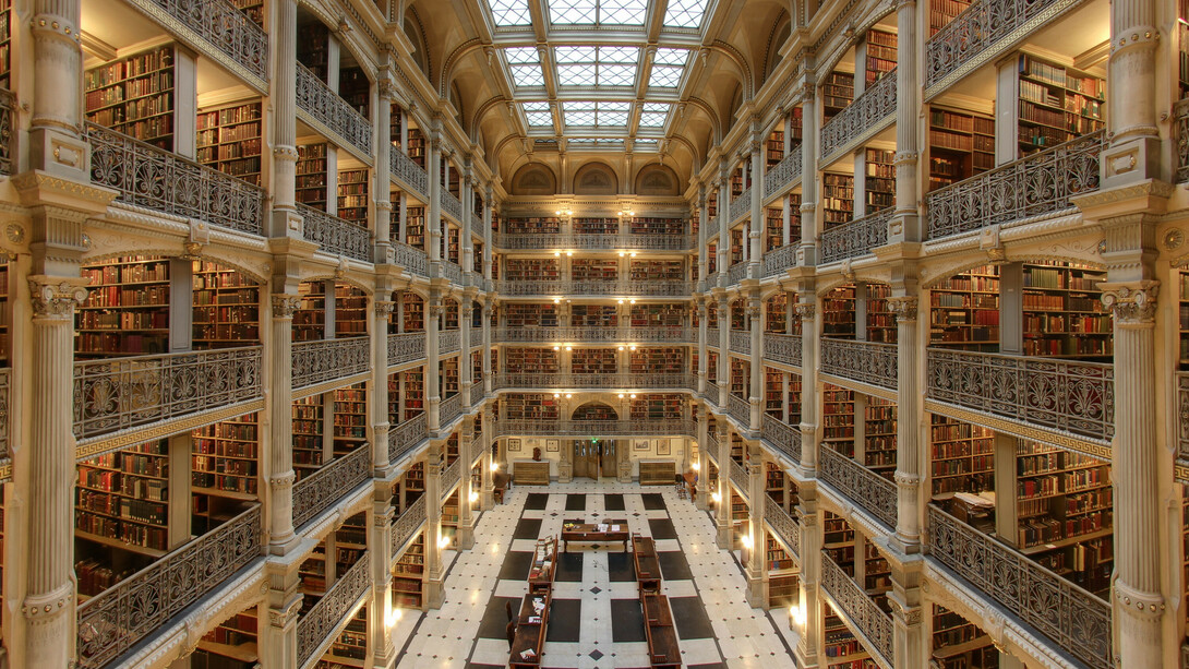 Interior of the George Peabody Library in Baltimore © Matthew Petroff