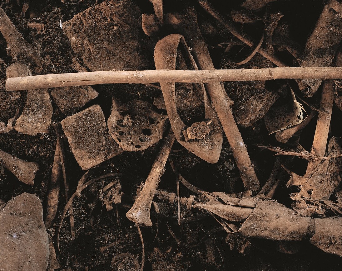 Pieter Hugo, (Sud Africa 1976), Genocide site, Ntarama Catholic Church, Rwanda, III, 2004, Lambda print mounted on aluminium, 112 x 93 cm. Courtesy of Private collection, Ginevra