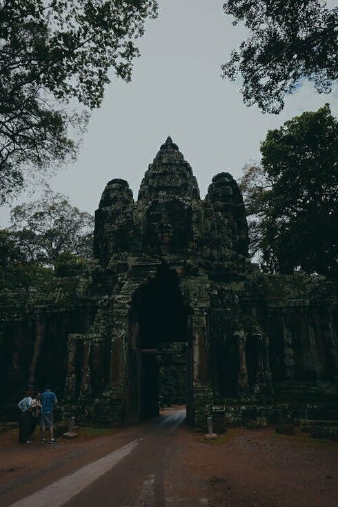 Tempio Angkor Wat, Sieam Reap, Cambogia. La Cambogia è uno dei Paesi più belli di tutto il sud-est asiatico, anche se dal 1970 al 1998 è stato devastato da una lunga guerra civile che ha causato milioni di morti