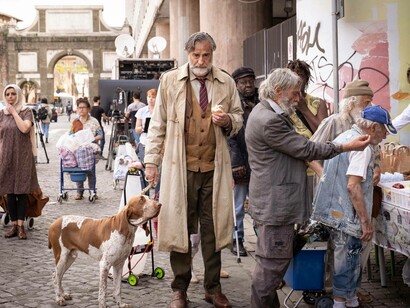 Tommaso Ragno in a scene from the movie Siccità (2022)