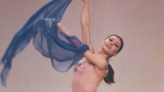 Liliana Cosi, Volo