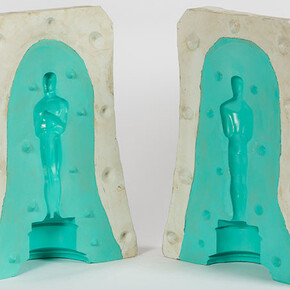 Close at Hand. Courtesy of Gagosian