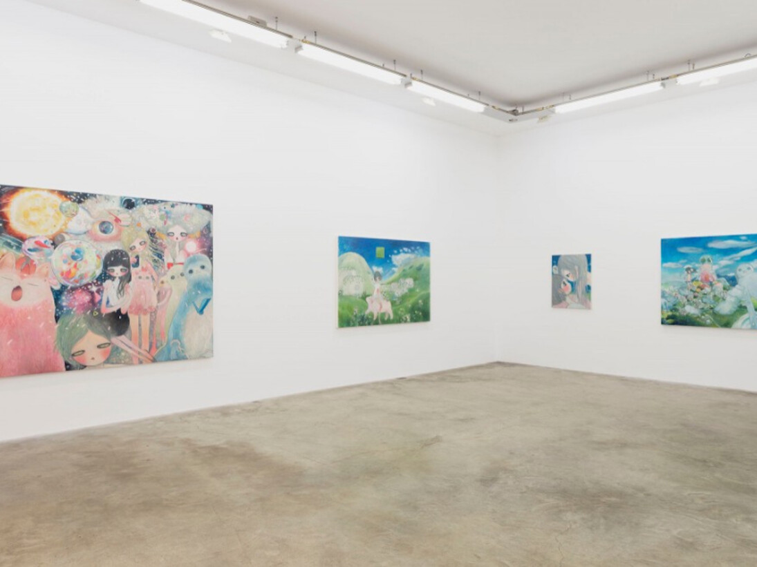 Aya Takano, Exhibition view. Courtesy of Galerie Perrotin