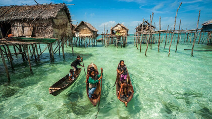 Palafitte costruite sul mare nella parte meridionale di Sulawesi 