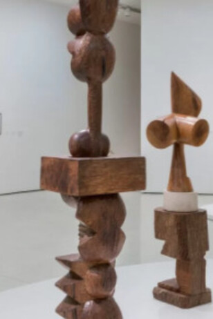Installation view: Guggenheim Collection: Brancusi. Photo: David Heald