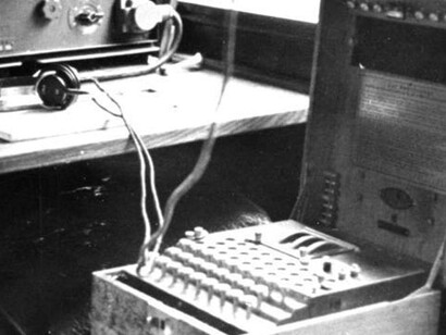 Máquina Enigma. Courtesy of Espacio Fundación Telefónica