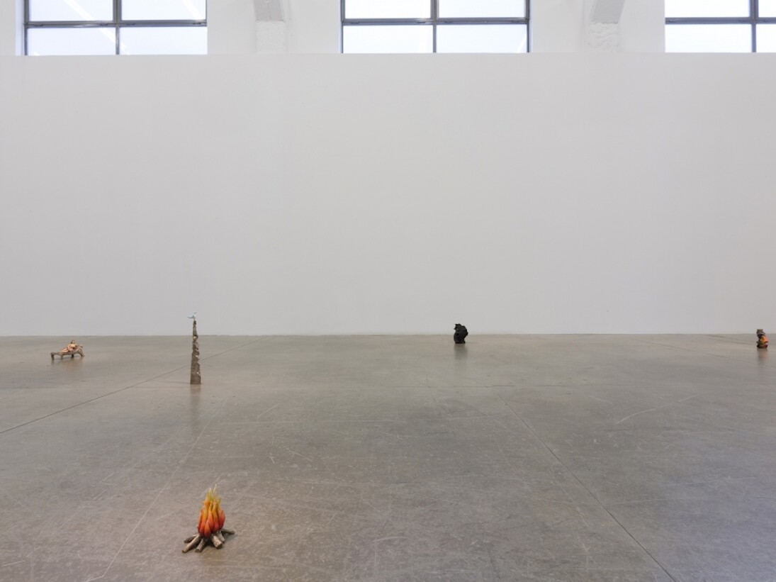Urs Fischer, Exhibition view. Courtesy of Massimo De Carlo