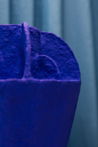 Monument. exclusively sold by Movimento