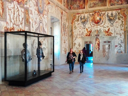 Salone interno del Castello di Torrechiara