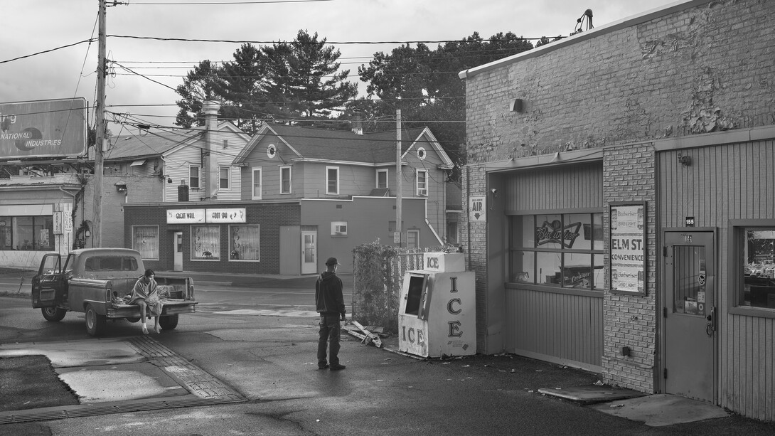 Gregory Crewdson, The ice machine (detail), 2021-2022. Courtesy of Templon Gallery