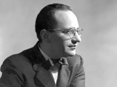 Murray Rothbard contribuyó a definir el libertarismo moderno y popularizó una forma de anarquismo de propiedad privada y libre mercado
