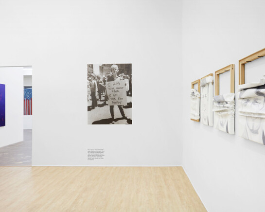Over the Rainbow, Exhibition view. Courtesy of Praz-Delavallade