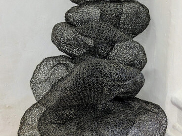 Elizabeth Maw, Negative Space #1. Steel, 2025