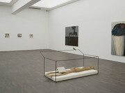 Divers artistes, Présents, donations privées au S.M.A.K, vue d'exposition. Avec l'aimable autorisation de S.M.A.K