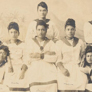 In 1893, Queen Lili`uokalani of Hawai`i sent
members of a royally chartered Hula troupe to
the World Columbian Exposition in Chicago. Courtesy of Field Museum