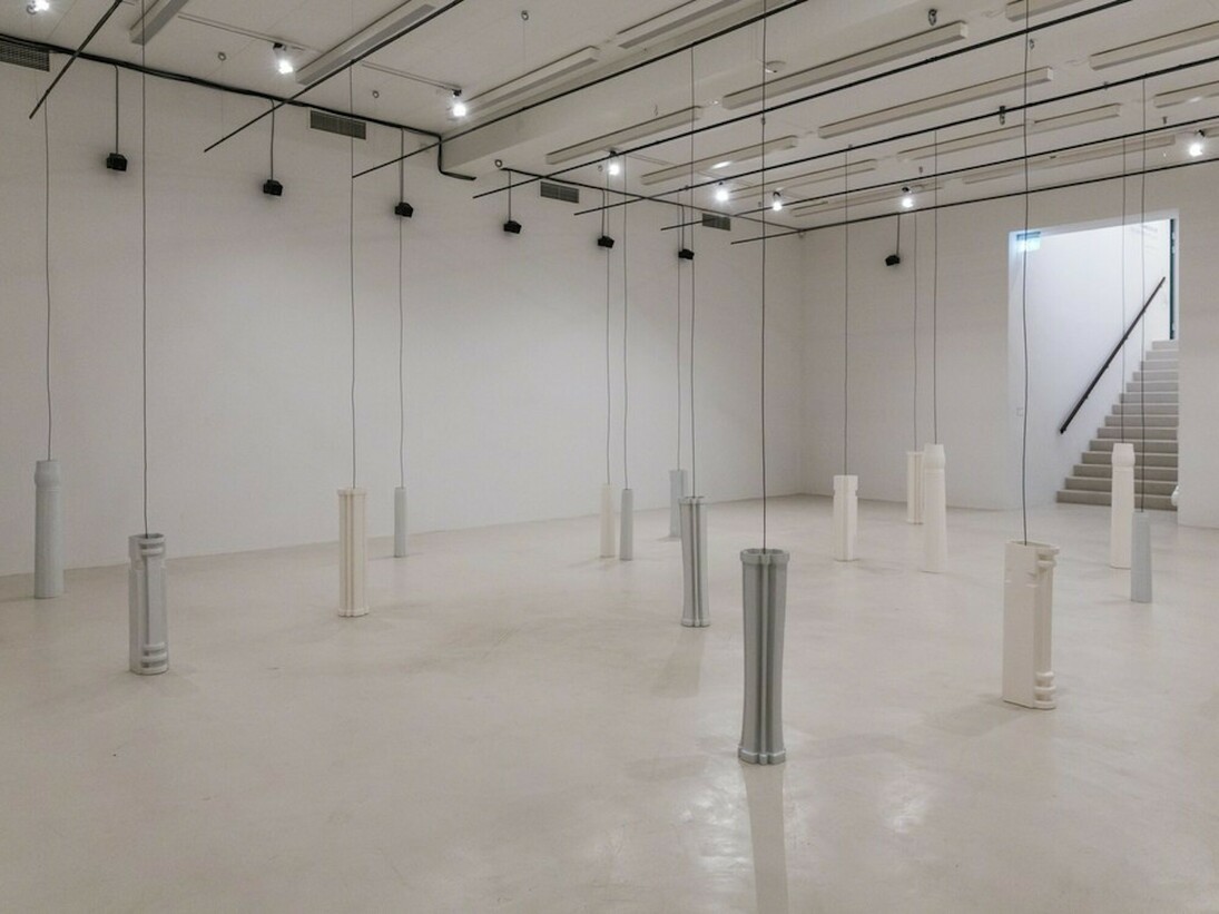 Resonating Pillars, Exhibition view. Courtesy of Den Frie