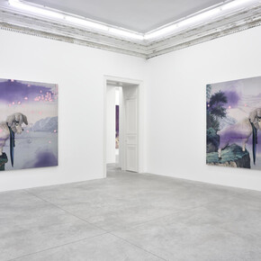 Toutes les images: Julian Schnabel, View of the exhibition ‘Jack Climbed up the Beanstalk to the Sky of Illimitableness Where Everything Went Backwards’, 19.10 - 14.11.2015, Almine Rech Gallery, Paris © Julian Schnabel - Photo: Rebecca Fanuele, Courtesy of the artist and Almine Rech Gallery