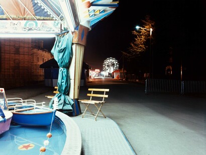 Luigi Ghirri, Scandiano, presso la rocca di Boiardo, 1985. Per gentile concessione dell'artista e del Museo d'arte della Svizzera italiana