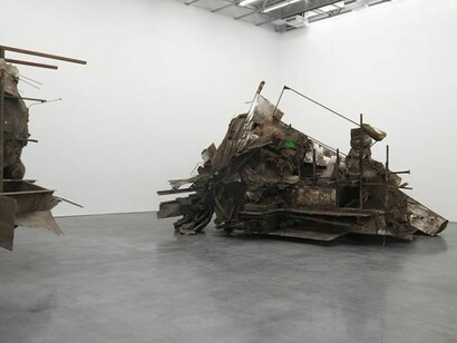 Peter Buggenhout, Caterpillar Logic II, February 28 – April 19, 2014. Installation: Gladstone Gallery, New York. Copyright Peter Buggenhout. Courtesy Gladstone Gallery, New York and Brussels