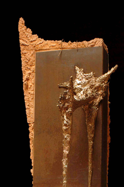Bruno Liberatore, Angolare e porta Ferro e terracotta, cm 128x76x60. Courtesy of Palazzo dei Consoli e Palazzo Ducale