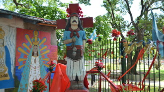 Escultura de Gauchito Gil cerca de La Chacarita, Buenos Aires, Argentina