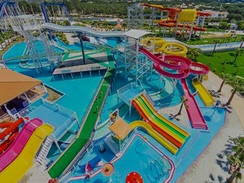 Piscinas para crianças no Aquashow Park Hotel, hotel em Qualteira, Portugal
