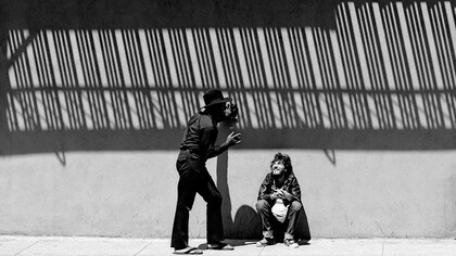 Bruce Springsteen y el saxofonista Clarence Clemons en la sesión fotográfica para «Born to run»