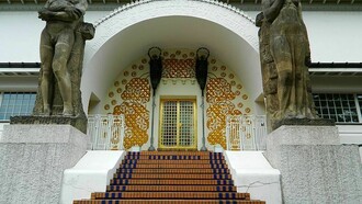 Joseph Maria Olbrich, Portal des Ernst-Ludwig-Hauses, Darmstadt, 2011. Fotografie.